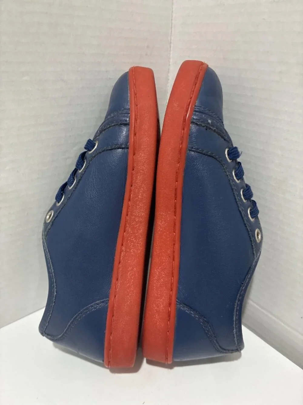 Dolce & Gabbana Kids Blue Leather Sneakers With Red Soles size 9